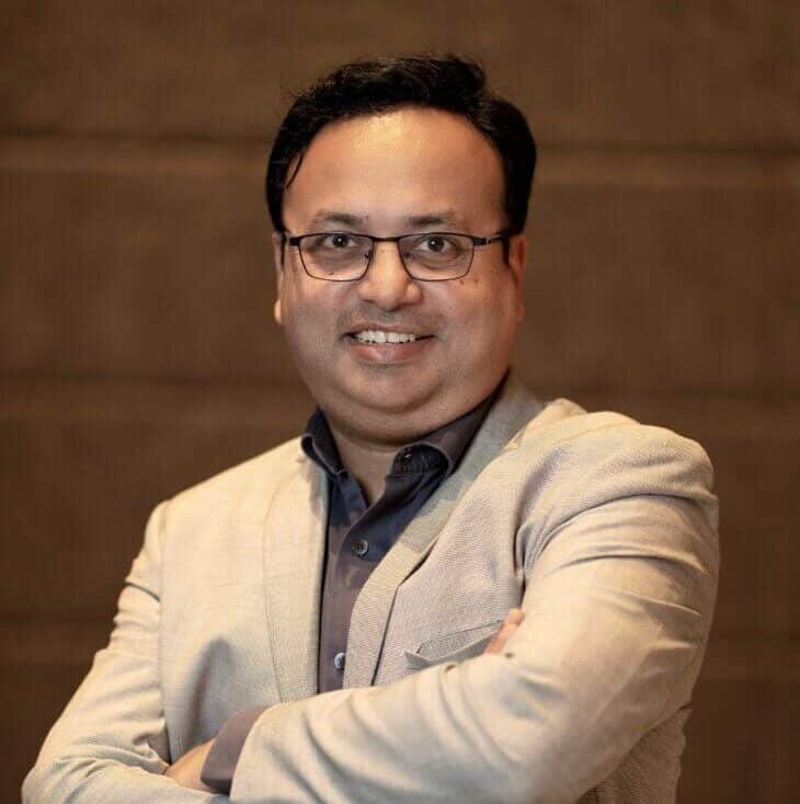 Dr.-Kinnar-Kapadia-Hair-Transplant-Surgeon-Ahmedabad-731x1024-1